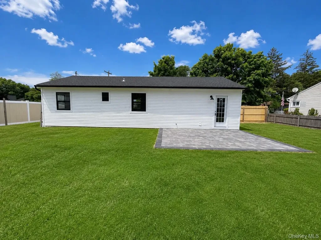 24 E Cherry Street Central Islip NY 11722