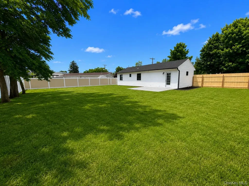 24 E Cherry Street Central Islip NY 11722