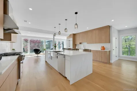 380 Cross River Road Katonah NY 10536