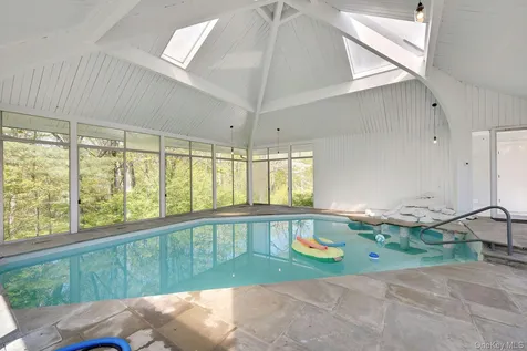 380 Cross River Road Katonah NY 10536