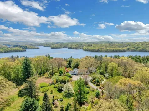 380 Cross River Road Katonah NY 10536
