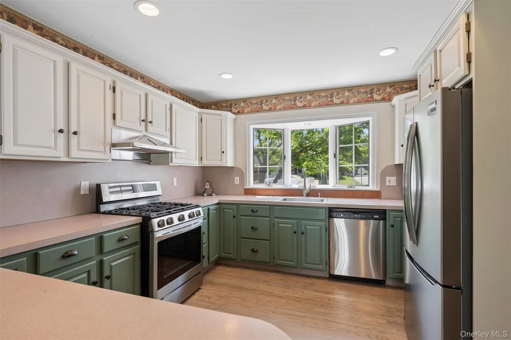 138 Hallock Street Riverhead NY 11901