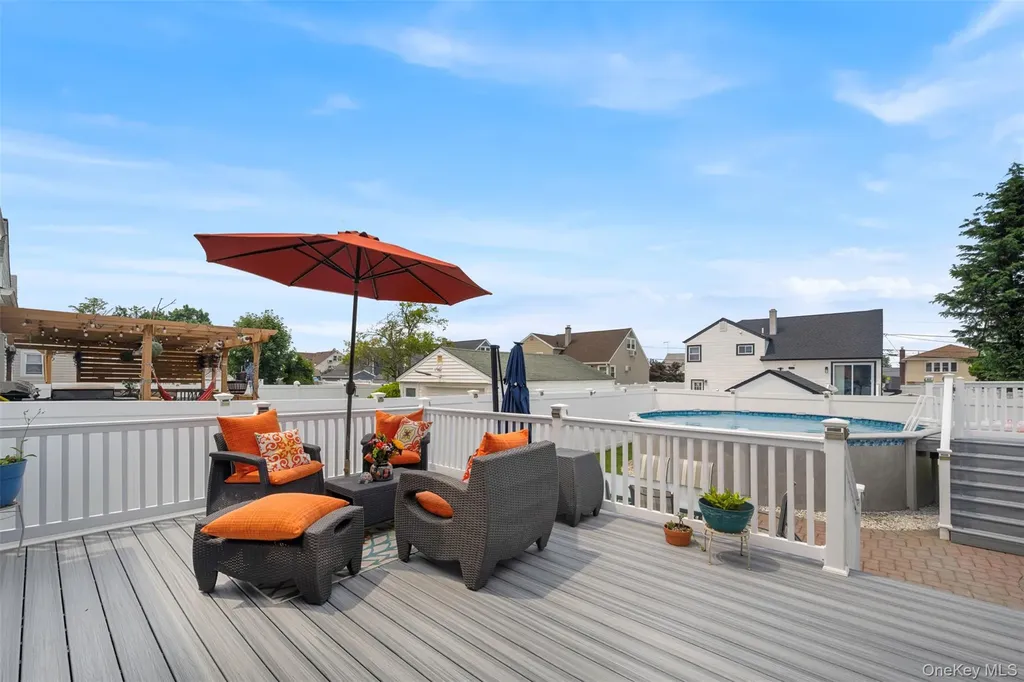 40 Martha Street Freeport NY 11520