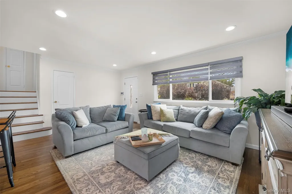 40 Martha Street Freeport NY 11520