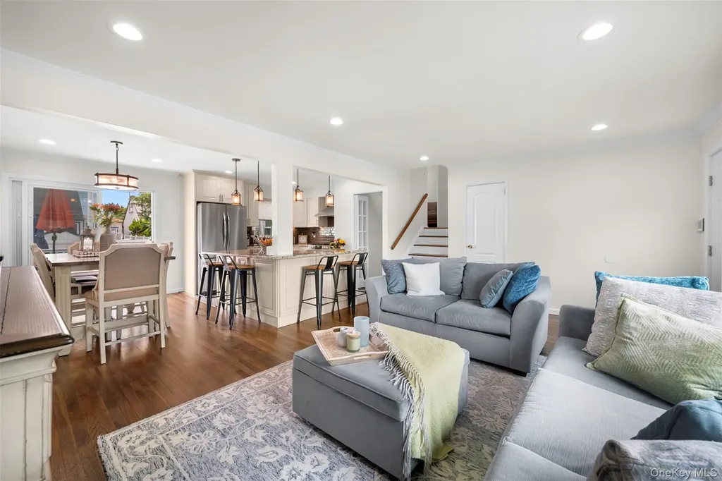 40 Martha Street Freeport NY 11520