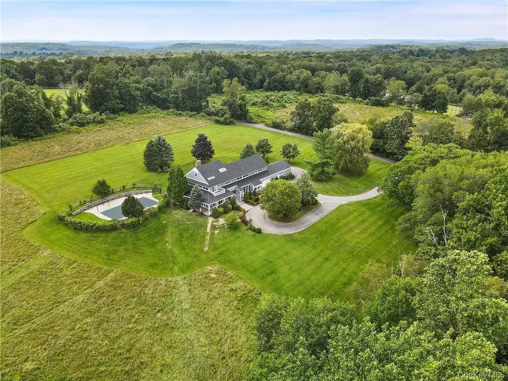 22 Waccabuc River Lane South Salem NY 10590