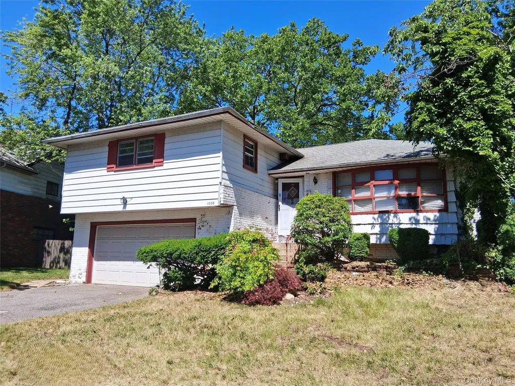 1036 Furth Road Valley Stream NY 11581
