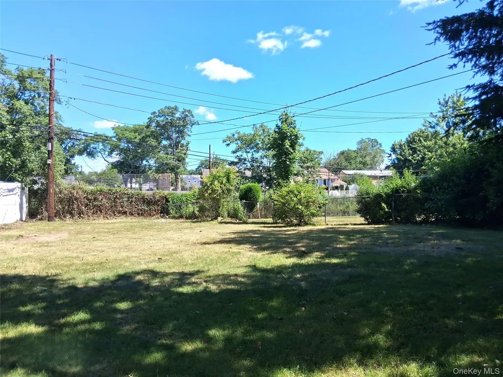1036 Furth Road Valley Stream NY 11581