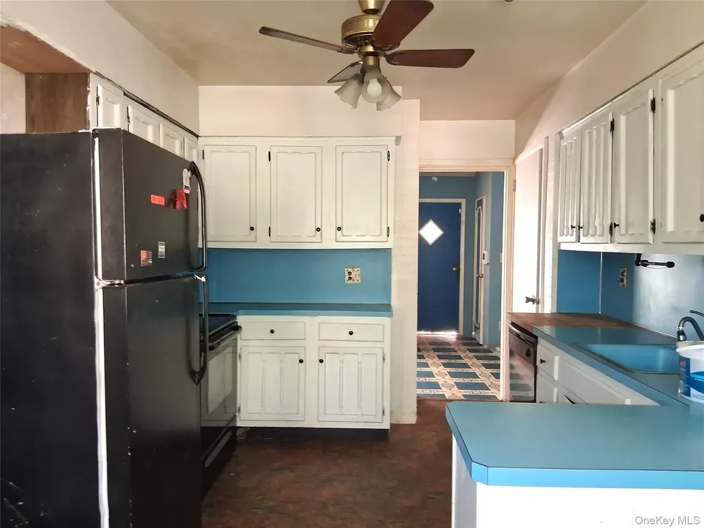 1036 Furth Road Valley Stream NY 11581