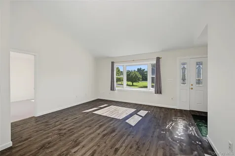 318 Cornwall Hill Road Patterson NY 12563