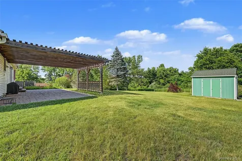 318 Cornwall Hill Road Patterson NY 12563