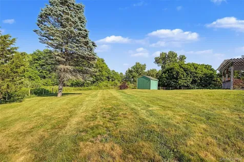 318 Cornwall Hill Road Patterson NY 12563