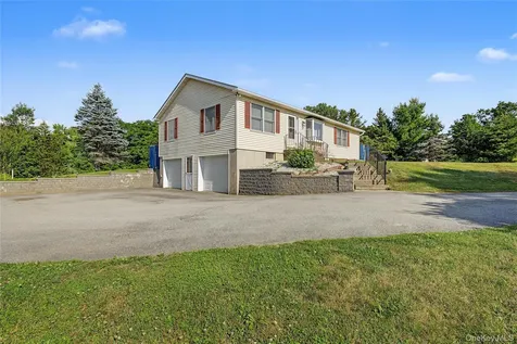 318 Cornwall Hill Road Patterson NY 12563