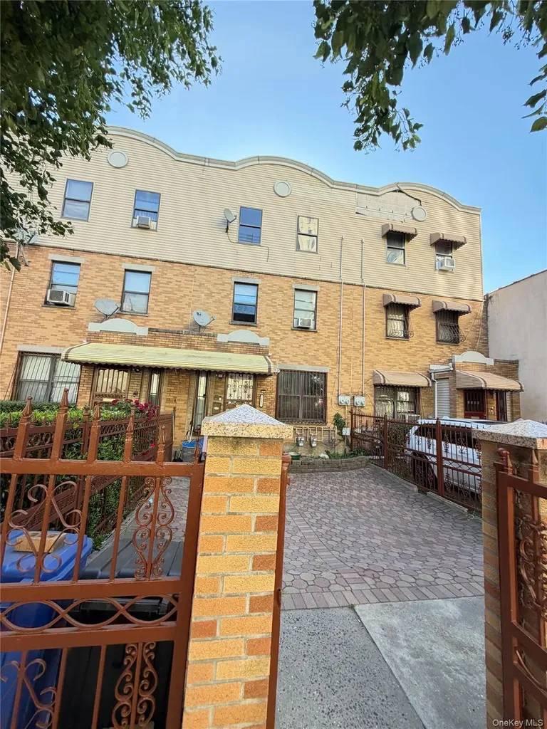 2087 Union Street Brooklyn NY 11212