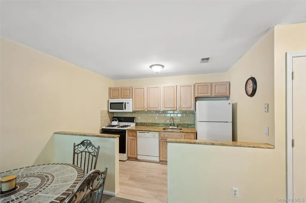 2295 Milburn Avenue Baldwin NY 11510