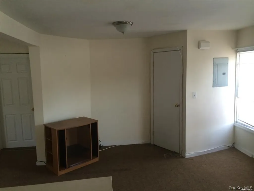 143-22 94th Avenue Briarwood NY 11435