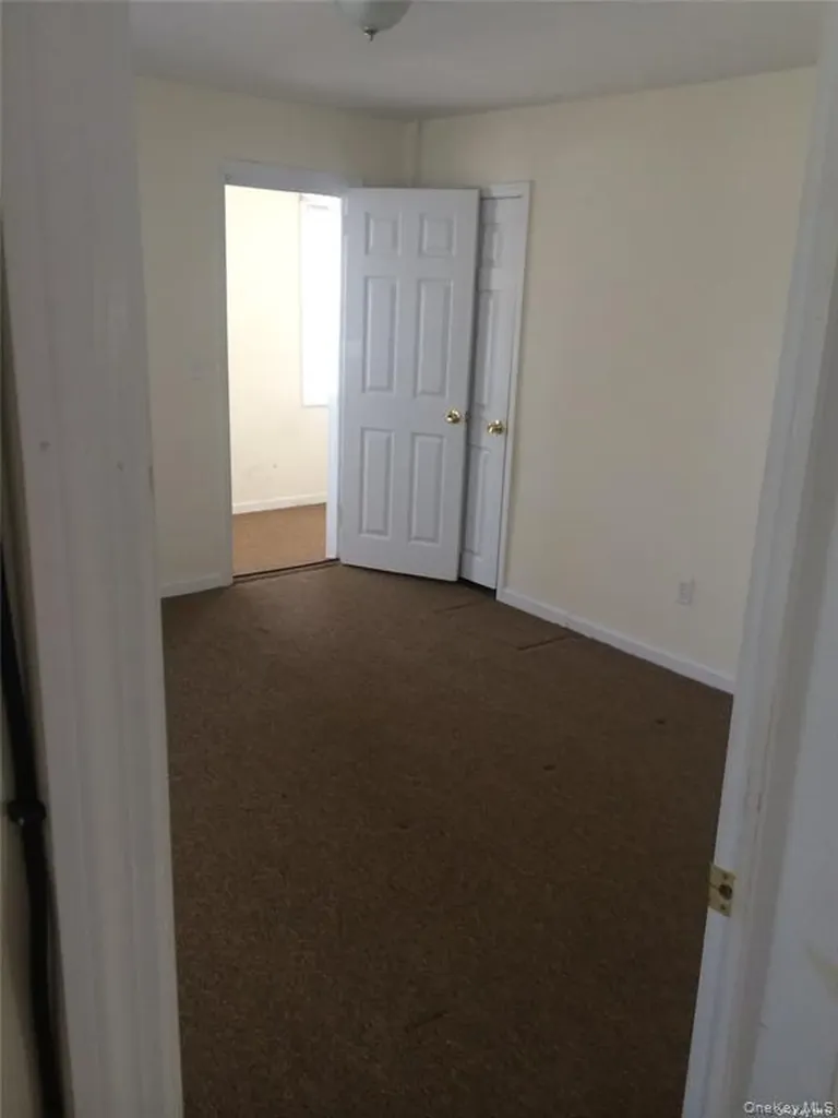 143-22 94th Avenue Briarwood NY 11435