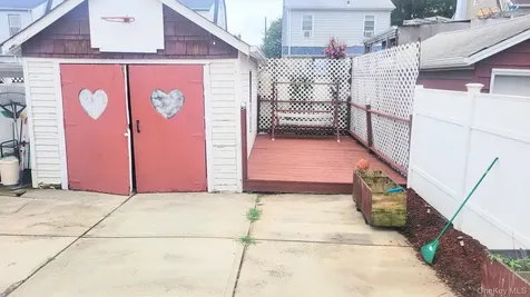 9230 212th Place Queens Village NY 11428