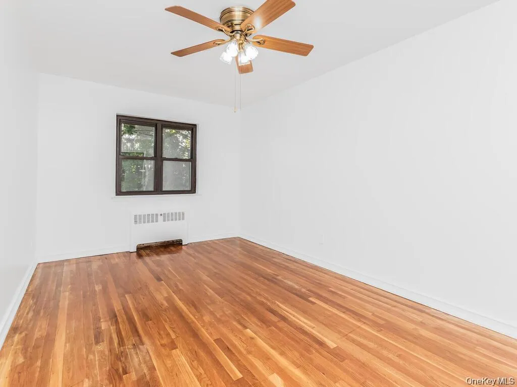 1863 Williamsbridge Road Bronx NY 10461