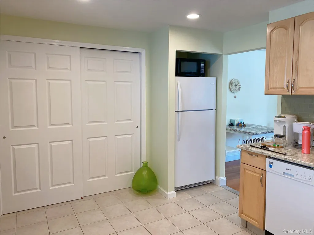 32-50 201st Street Bayside NY 11361