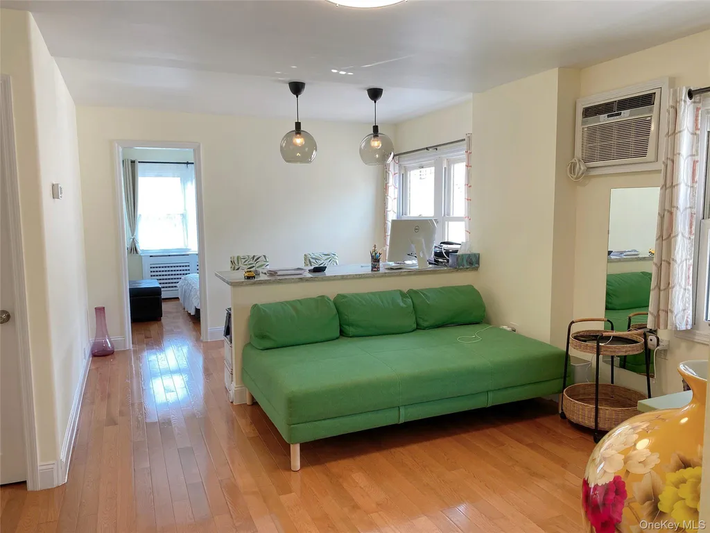 32-50 201st Street Bayside NY 11361