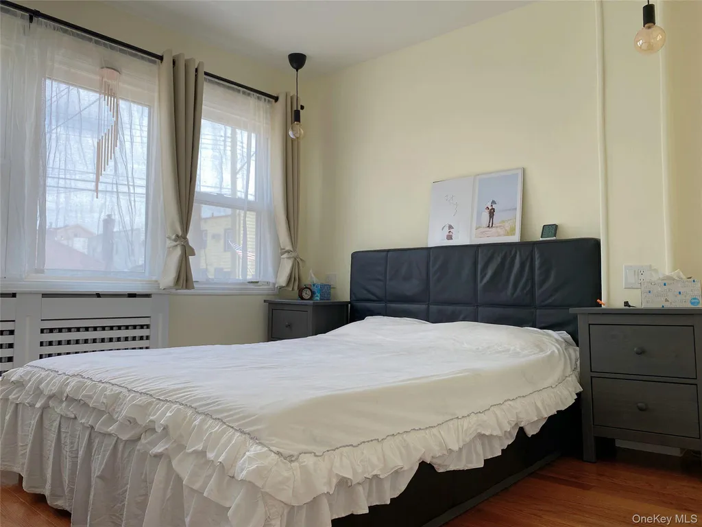 32-50 201st Street Bayside NY 11361