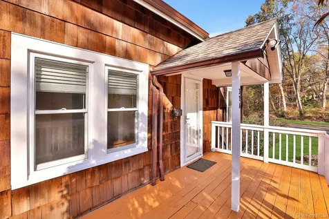 32 School Street Armonk NY 10504