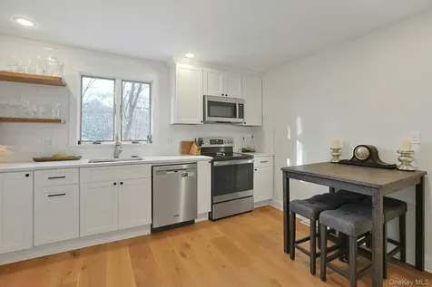 32 School Street Armonk NY 10504