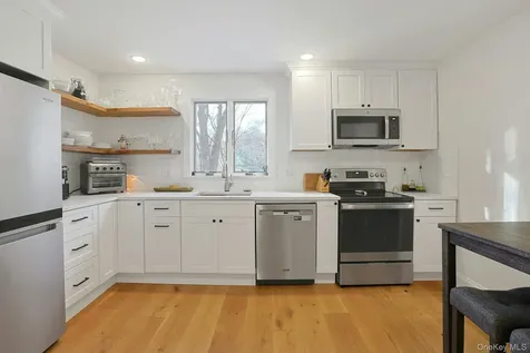 32 School Street Armonk NY 10504