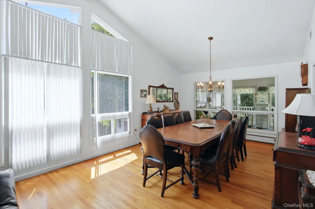 2289 Sultana Drive Yorktown Heights NY 10598