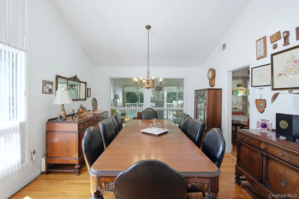 2289 Sultana Drive Yorktown Heights NY 10598