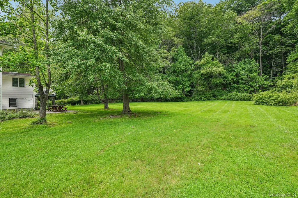 2289 Sultana Drive Yorktown Heights NY 10598