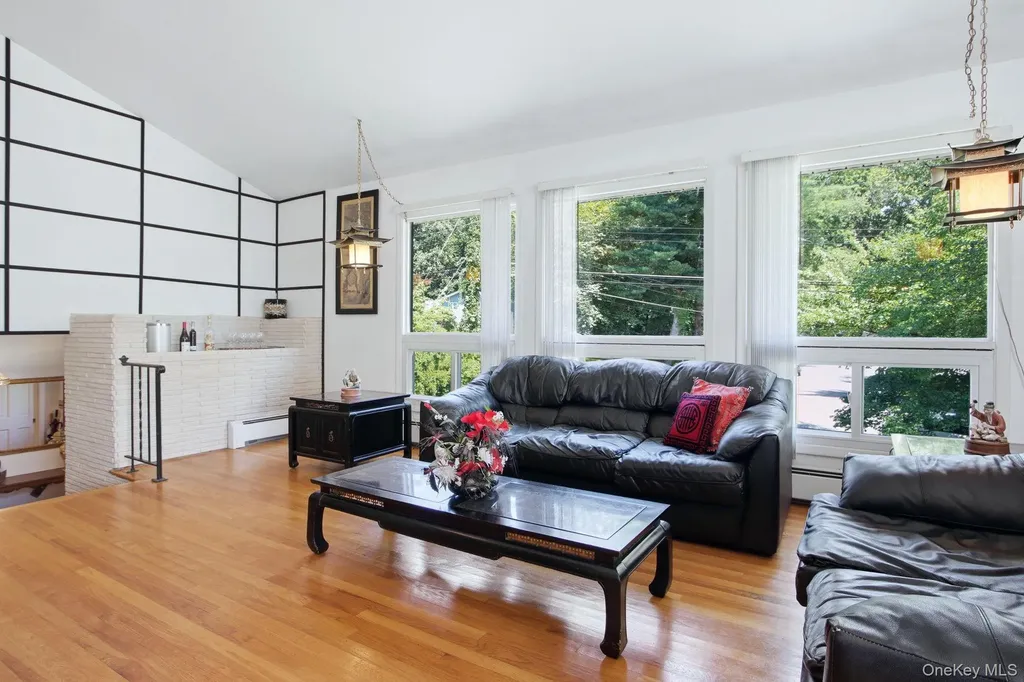 2289 Sultana Drive Yorktown Heights NY 10598