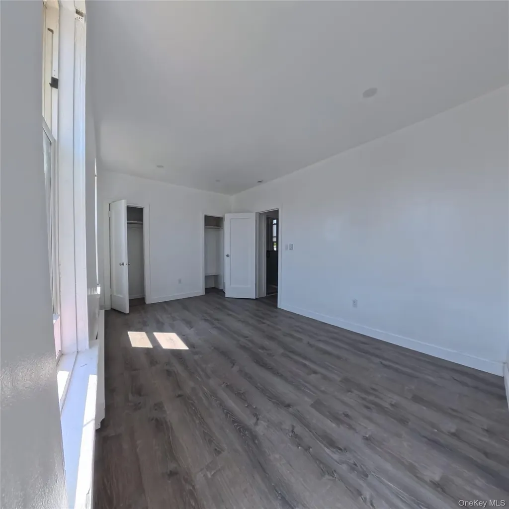 858 E 230th Street Bronx NY 10466