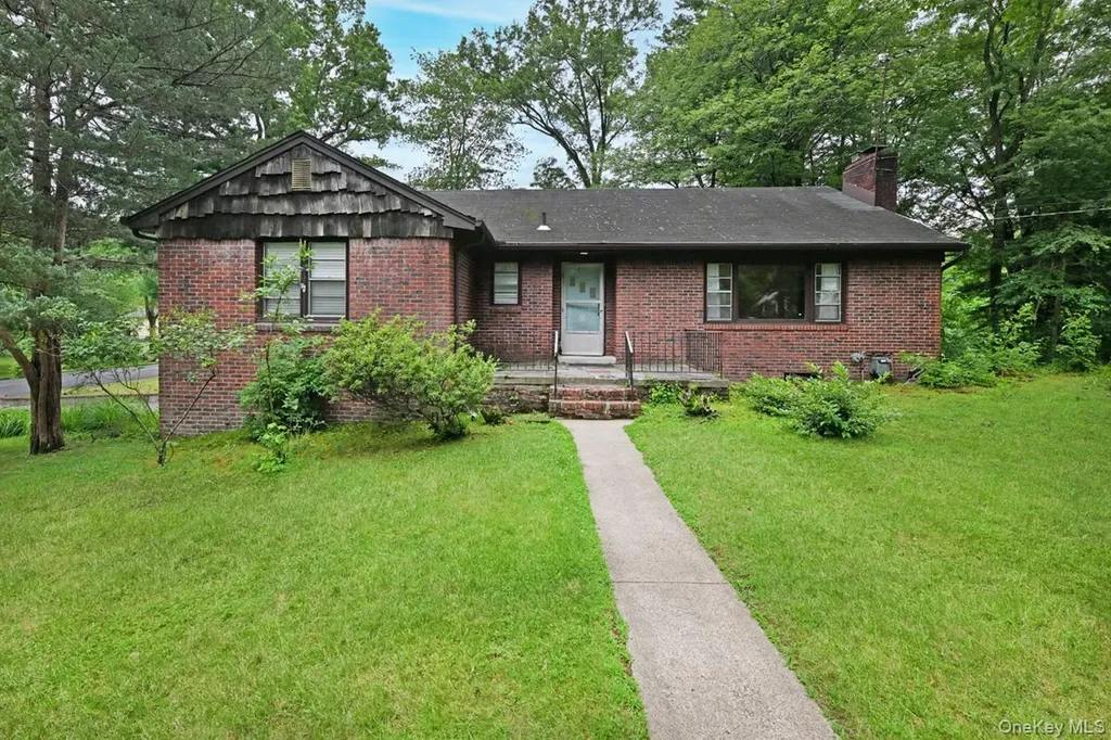 43 Sutin Place Spring Valley NY 10977