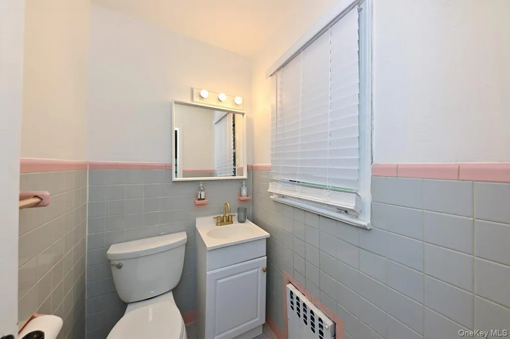 43 Sutin Place Spring Valley NY 10977