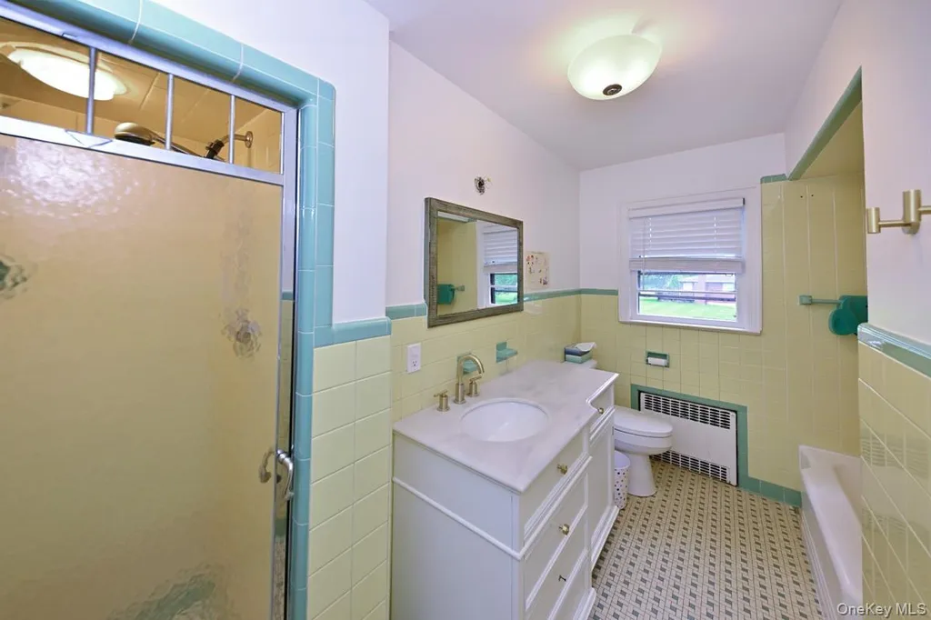 43 Sutin Place Spring Valley NY 10977