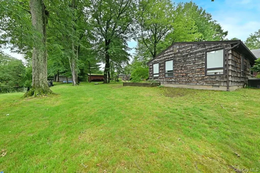 43 Sutin Place Spring Valley NY 10977