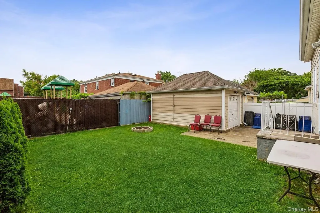 152-14 84th Drive Briarwood NY 11432