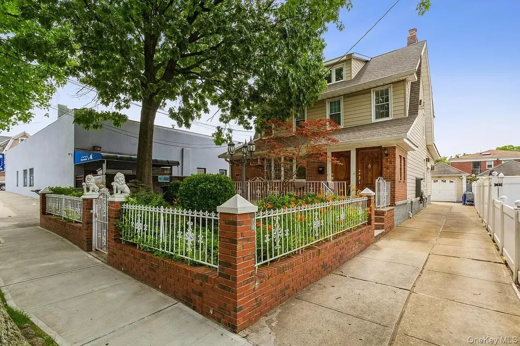 152-14 84th Drive Briarwood NY 11432