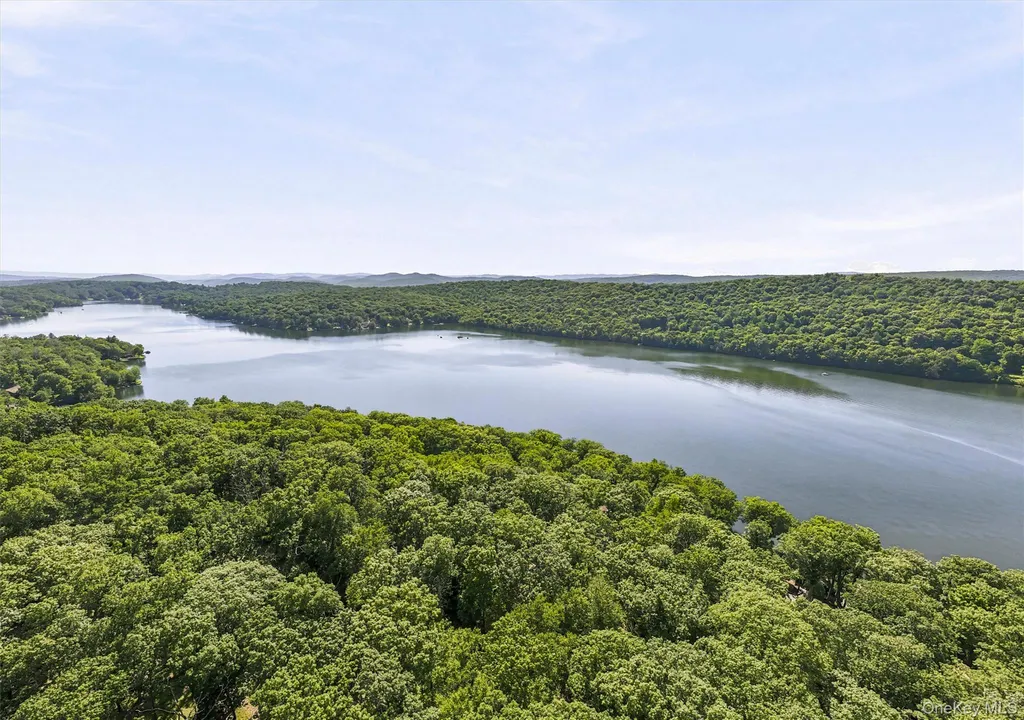 18 Winnebago Road Putnam Valley NY 10579