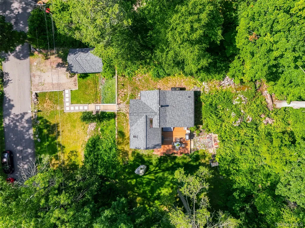 18 Winnebago Road Putnam Valley NY 10579