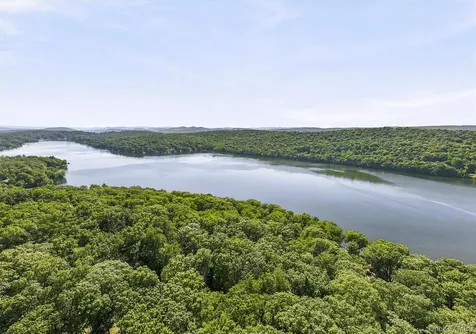 18 Winnebago Road Putnam Valley NY 10579