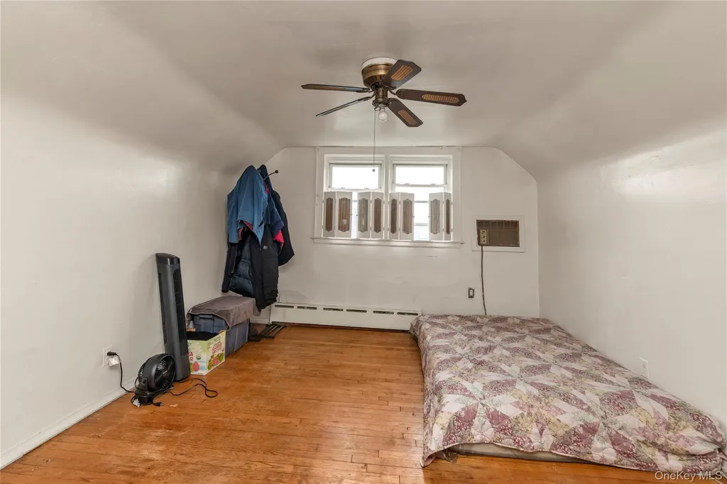 1639 Empire Street Elmont NY 11003