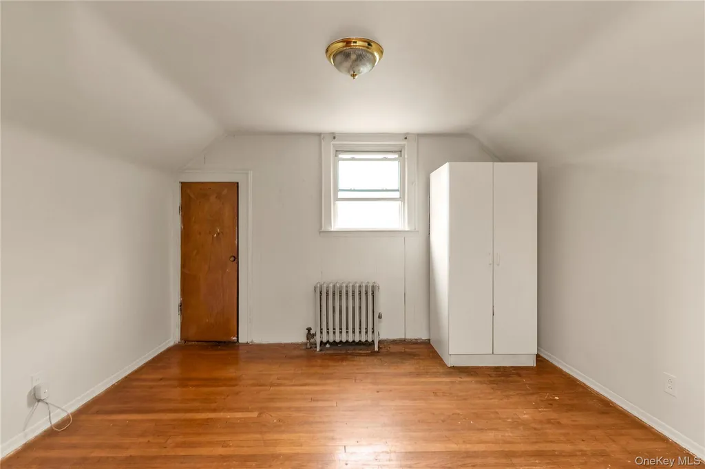 1639 Empire Street Elmont NY 11003