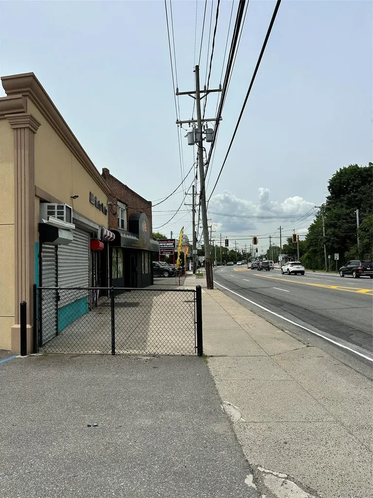 1483 Hempstead Turnpike Elmont NY 11003