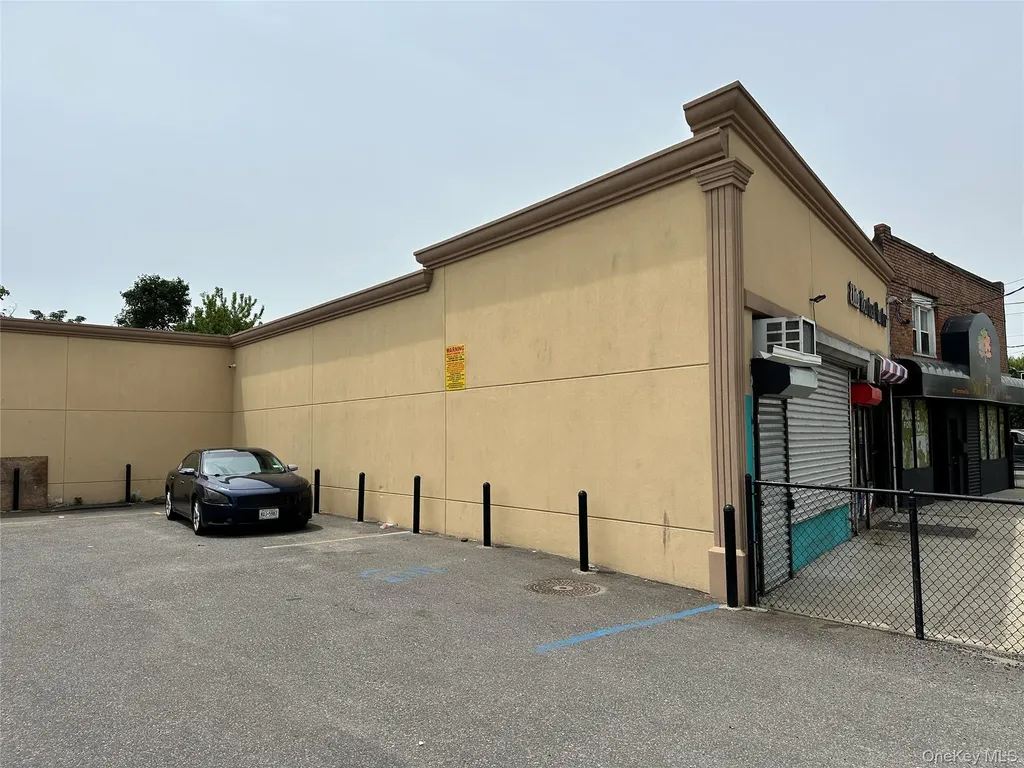 1483 Hempstead Turnpike Elmont NY 11003