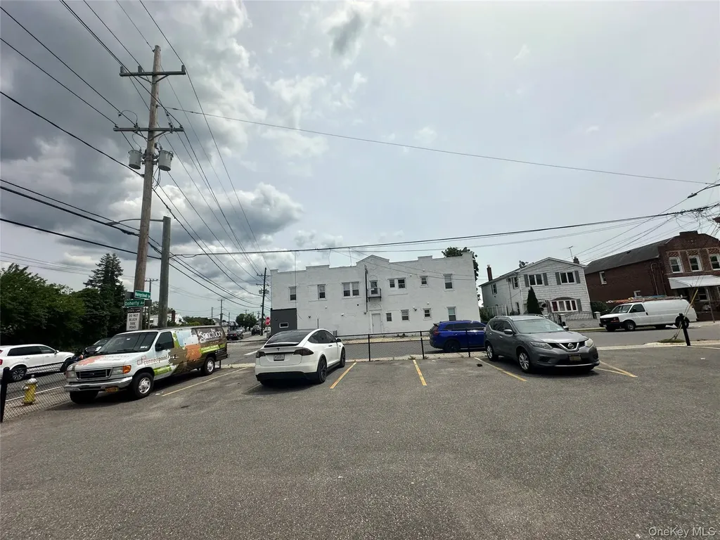 1483 Hempstead Turnpike Elmont NY 11003