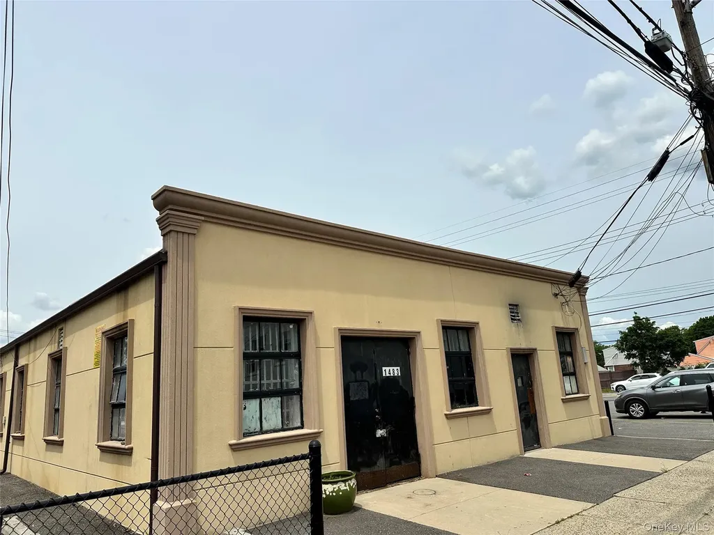 1483 Hempstead Turnpike Elmont NY 11003