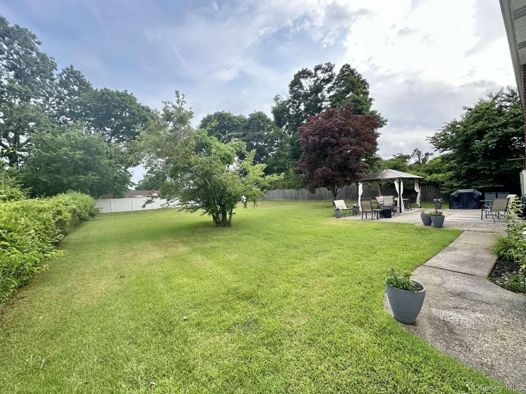 122 Jordan Street Bay Shore NY 11706